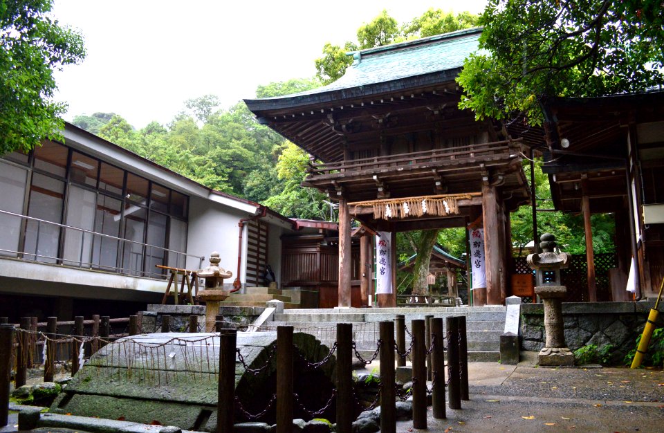 Shikaumi-jinja romon