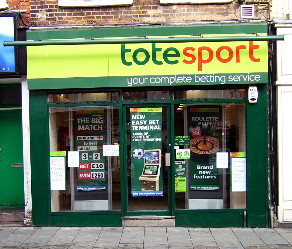 TotesportBedfordHighStreet