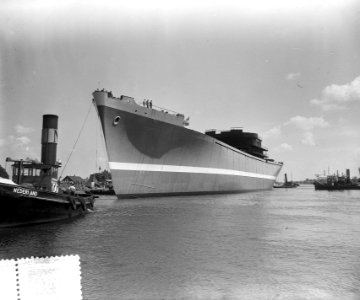 Tewaterlating Wonogiri te Krimpen aan de IJssel bij C. van der Giessen & Zoone, Bestanddeelnr 905-7909