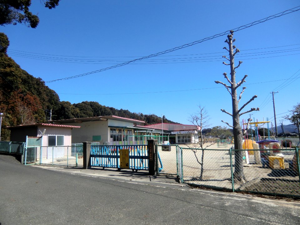 Toyokawa City Tojo Nursery School (2011.03)