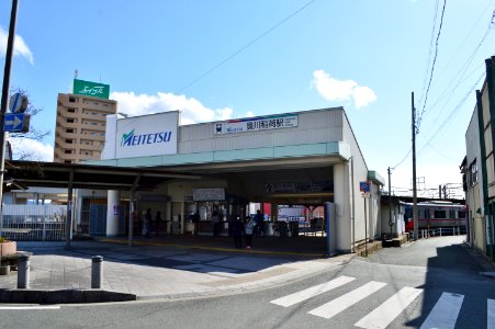 Toyokawa Inari Station, ekisha