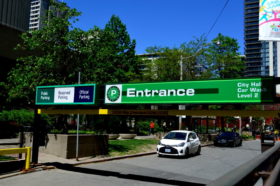 TorontoCityHallUndergroundParking2