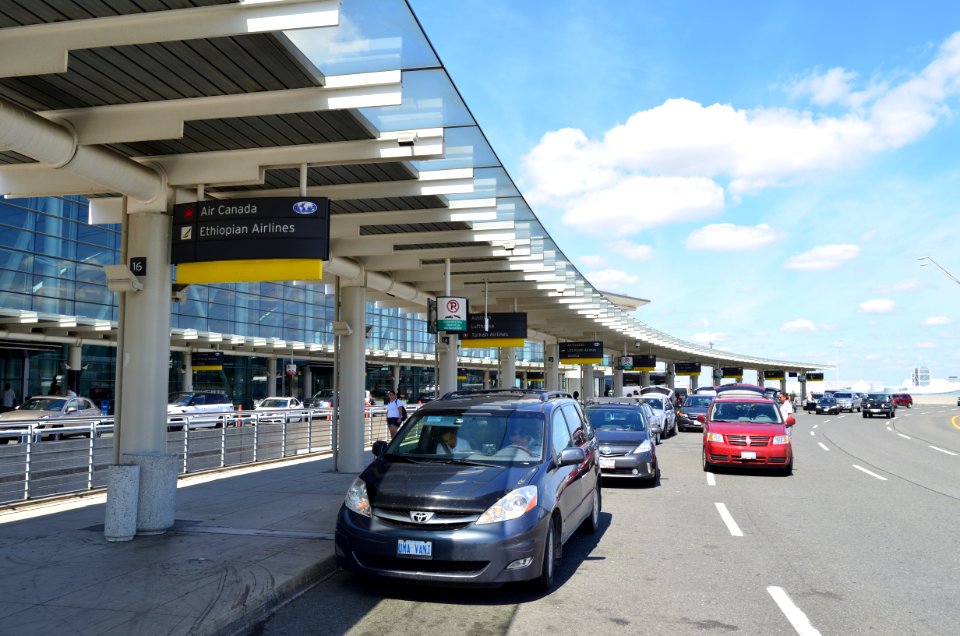 TorontoPearsonInternationalAirportTerminal1
