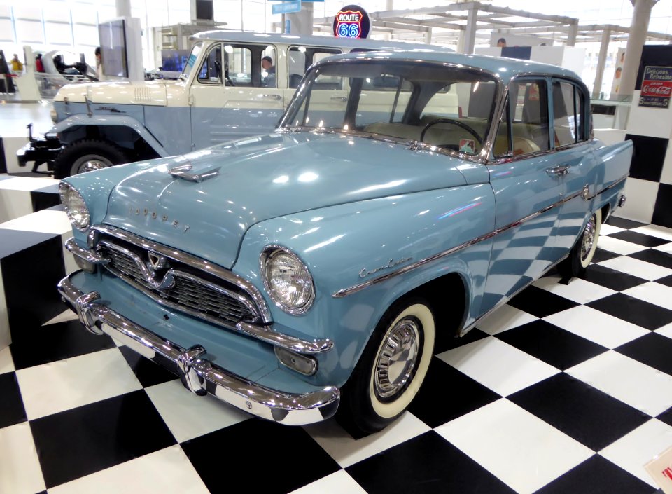 Toyopet Crown Model RS-L (S30,the United State) front