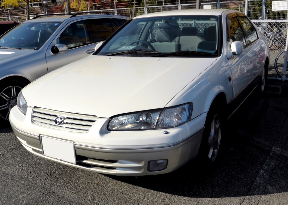Toyota CAMRY GRACIA SEDAN 2.2 (SXV20) front
