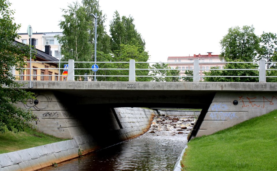 Torikatu Bridge Oulu 20110624
