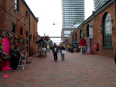 Toronto Distillery District 2019 07
