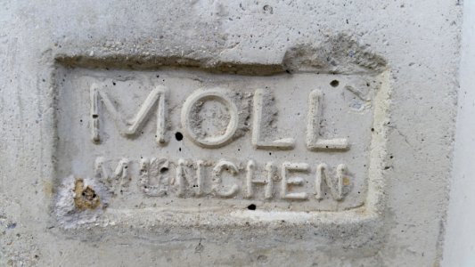 Typschild Fertigbeton Leonhard Moll München