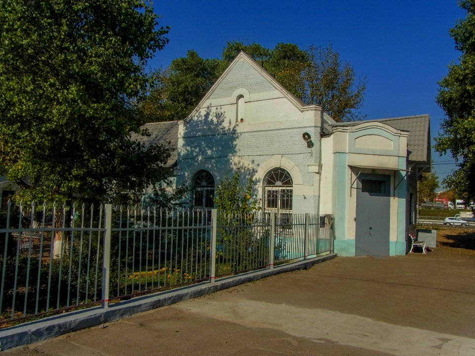 Ugreshskaya station building