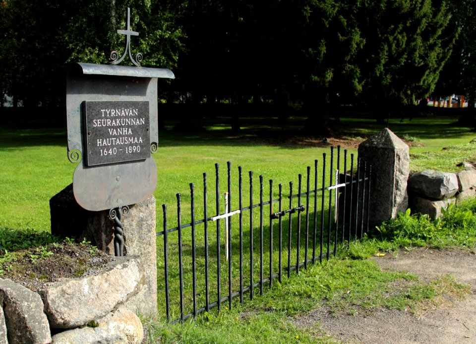 Tyrnävä Old Cemetery Gate 20140823
