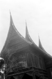 Typisch huis Minangkabau, Bestanddeelnr 2893