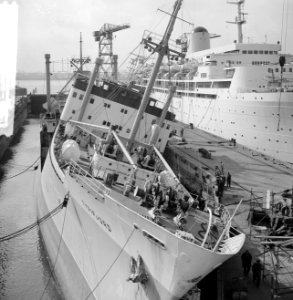 Tyrifjord gekapseisd bij Wilton Fijenoord in Rotterdam, overzicht van het incide, Bestanddeelnr 916-1447