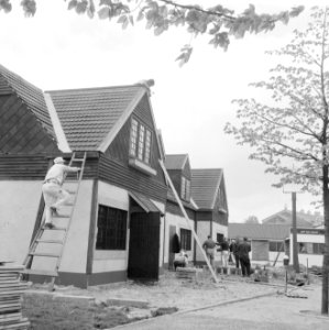 Typisch Engelse gebouwtjes op Museumplein, Engelse week i Amsterdam, overzicht b, Bestanddeelnr 917-7485