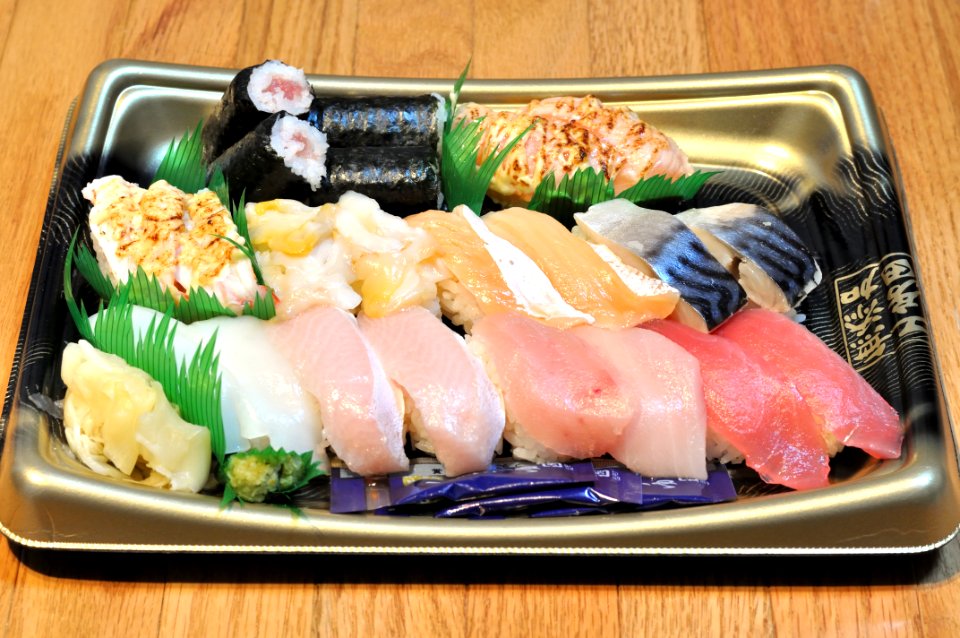 Typical box of sushi 002