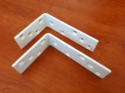 Two white metallic shelf brackets - 12 x 8 cm - A