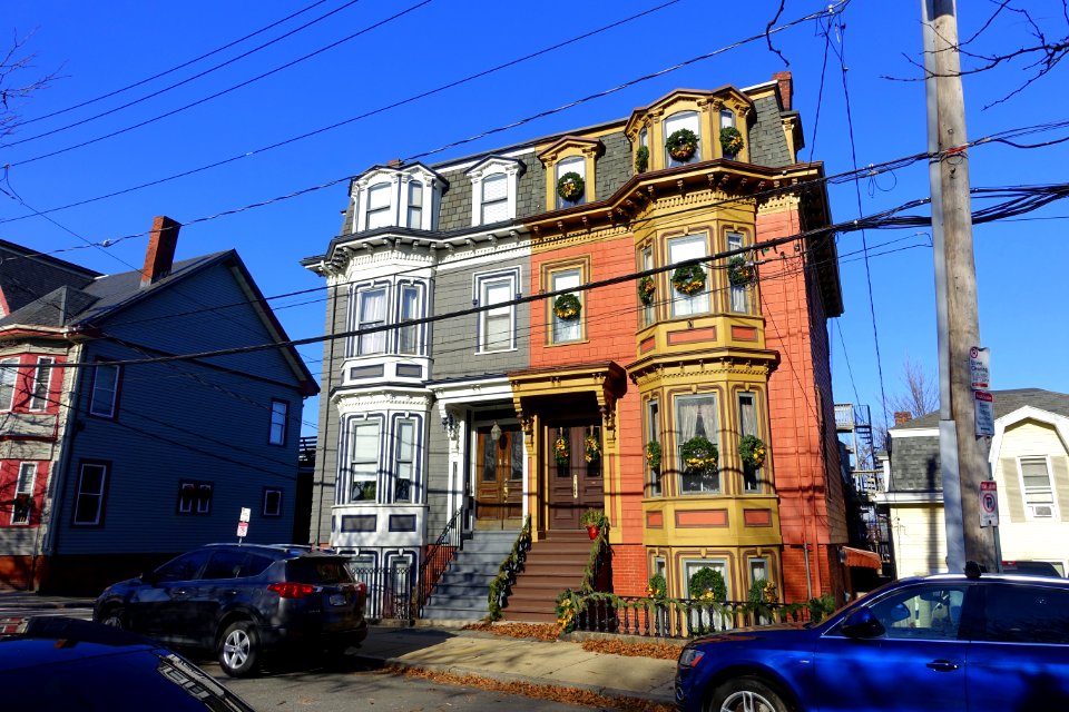 Two-family house - South Boston, Massachusetts - DSC08917