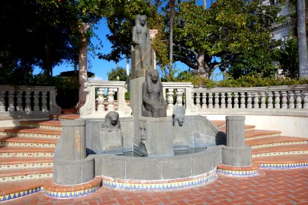 Two Sekhmet Figures and Two Sekhmet Heads, Egypt, New Kingdom, 18th & 19th Dynasty - Hearst Castle - DSC06422