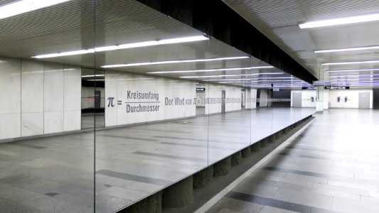 U1 Karlsplatz Kunst Factoid Pi