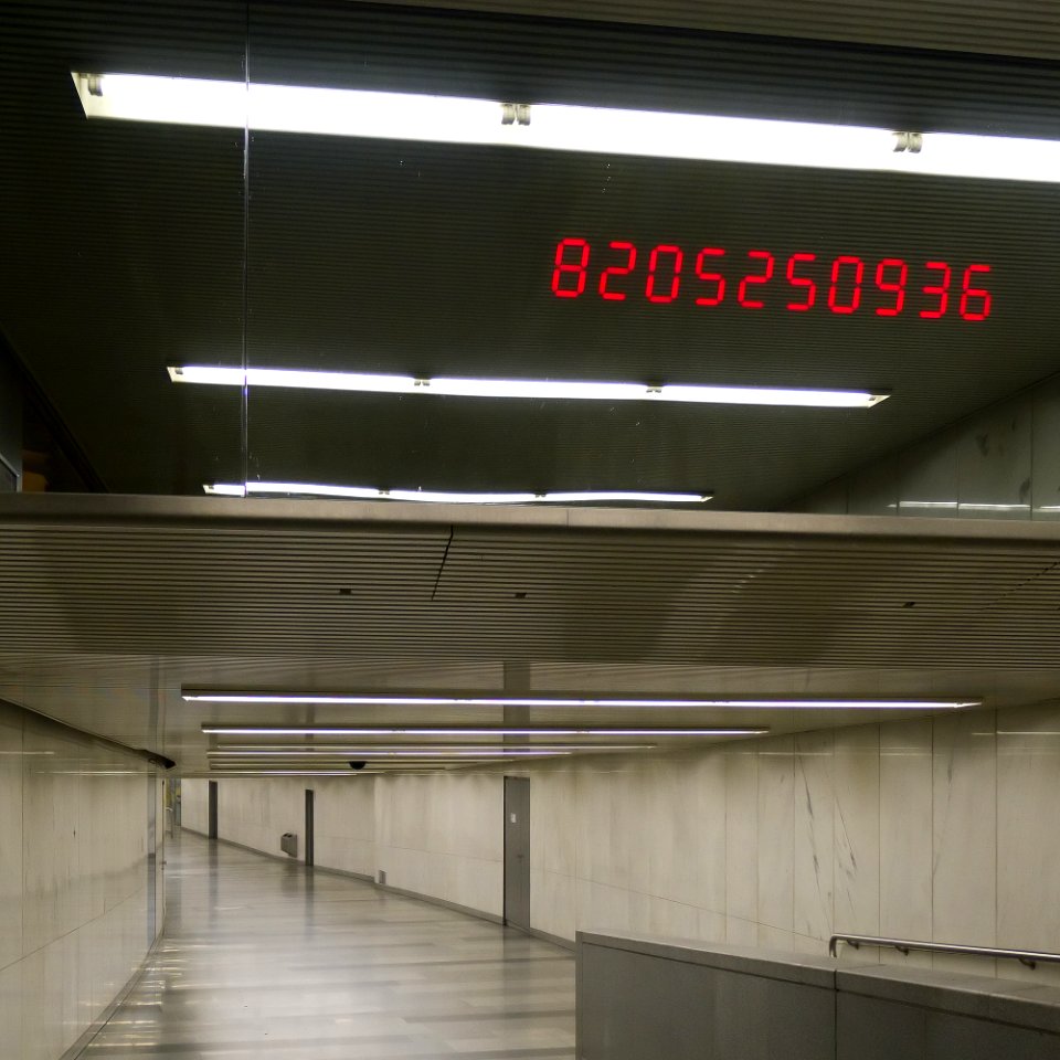 U1 Karlsplatz Kunst Factoid 01 Zufallszahl