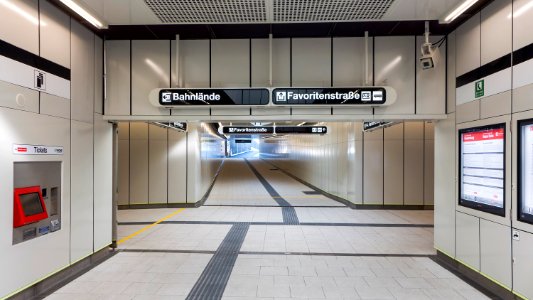 U1 Neulaa AG innen a