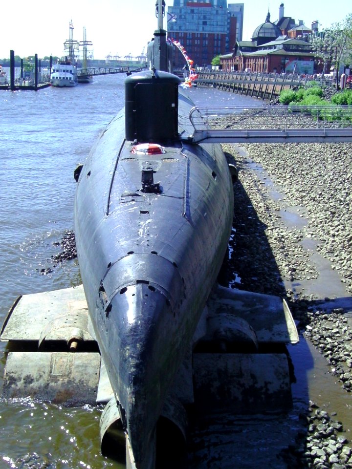 U-434 in Hamburg