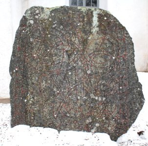 U 800, Långtora kyrka