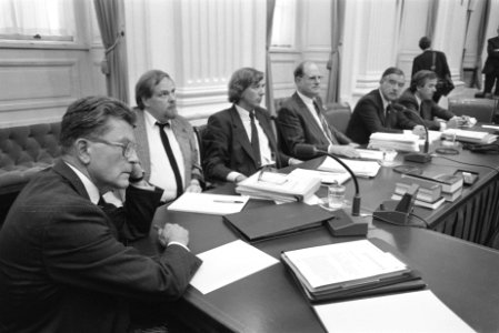Tweede Kamer, initiatef wetsontwerp beëindiging pensioen weduwe Rost van Tonning, Bestanddeelnr 934-3070
