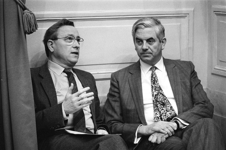 Tweede Kamer , begroting EZ staatssecretaris Van Zeil (l) en Bolkestein (r), Bestanddeelnr 932-8721