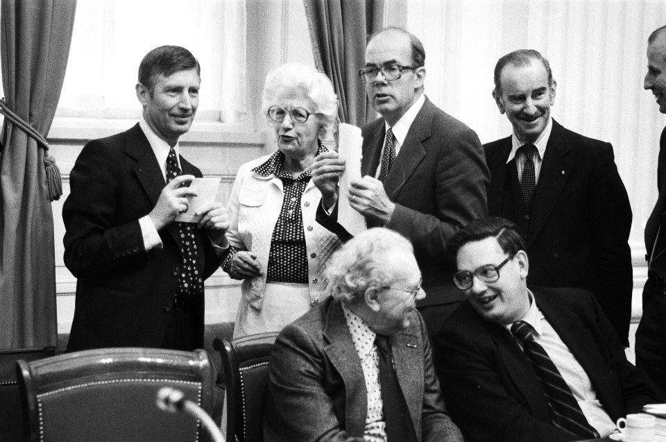 Tweede Kamer, algemene beschouwingen achter regeringstafel Van Agt, Haars, De R, Bestanddeelnr 929-9326