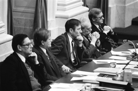 Tweede Kamer , arbeidsvoorwaardenbeleid, vlnr minister Van Aardenne , Wiegel, Bestanddeelnr 930-0321