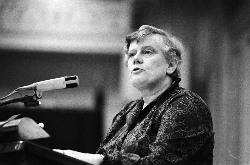 Tweede Kamer , behandeling begroting voor het huis der Koningin mevrouw Ien Dal, Bestanddeelnr 933-1210