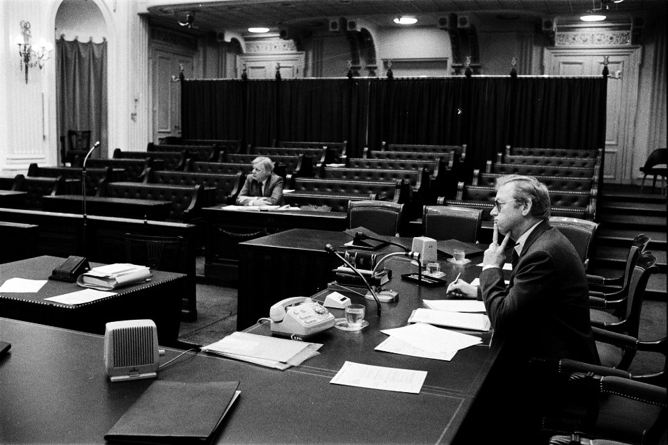 Tweede Kamer wijzigingsvoorstel over middelen tot dekki van Rijksuitgaven in 1, Bestanddeelnr 930-6799