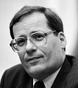 Tweede Kamervoorzitter Wim Deetman, Bestanddeelnr 934-5029 (cropped)