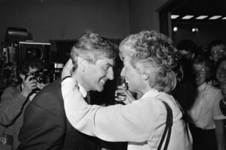 Tweede Kamerverkiezingen 1986 stemmen uitslagen premier Lubbers wordt gefeli, Bestanddeelnr 933-6605