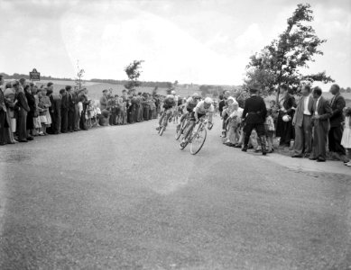 Tweede rit om het kampioenschap van Nederland58 op de weg te Berg en Dal bij Gro, Bestanddeelnr 909-7426