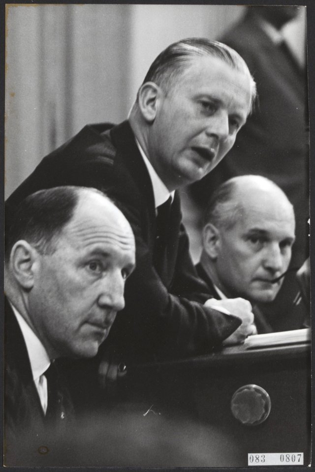 Tweede kamer, ministers, Luns, JAMH, Bestanddeelnr 083-0807