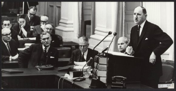 Tweede kamer, ministers, Luns, JAMH, Bestanddeelnr 083-0817