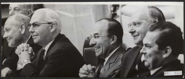 Tweede kamer, ministers, Cals, Jo, Bestanddeelnr 091-1372