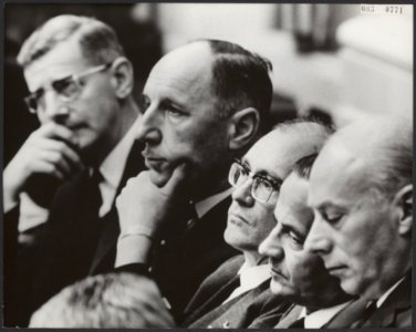 Tweede kamer, ministers, Bakker J.A., Luns, J.A.M.H., Witteveen, Johan, Bestanddeelnr 083-0771