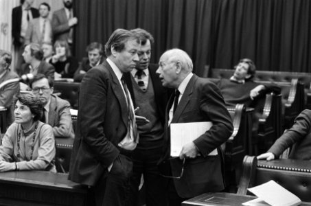 Tweede Kamer , afspraken over de behandeling van het RSV-rapport en van de posit, Bestanddeelnr 933-1801