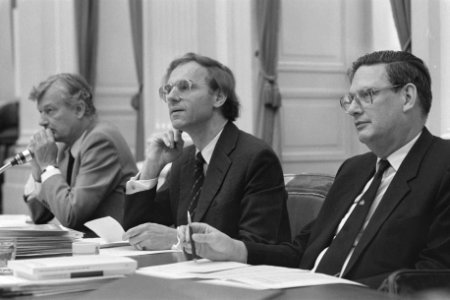 Tweede Kamer , voorjaarsnota v.l.n.r. ministers De Koning , Ruding, Van Aardenn, Bestanddeelnr 933-0177