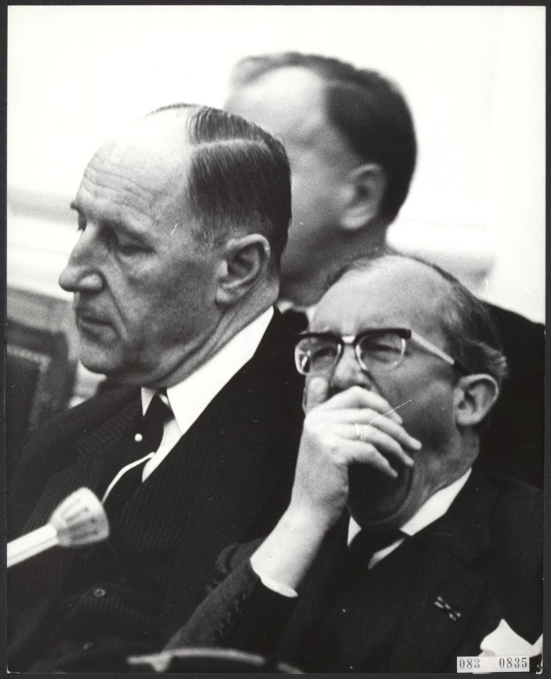 Tweede kamer, ministers, Luns, JAMH, Witteveen, Johan, Bestanddeelnr 083-0835