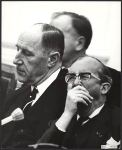 Tweede kamer, ministers, Luns, JAMH, Witteveen, Johan, Bestanddeelnr 083-0835