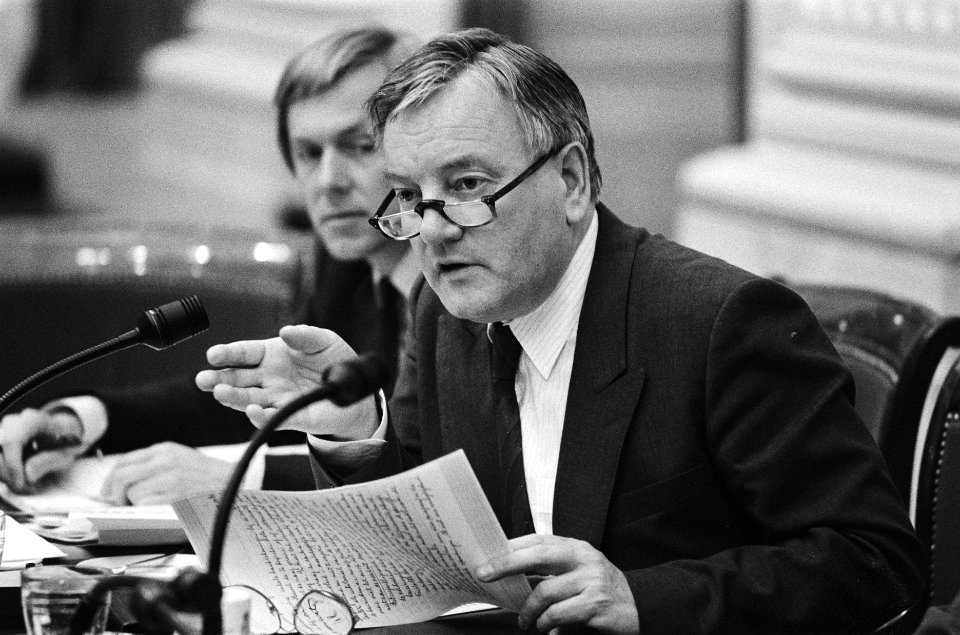 Tweede Kamer , uitgebreide commissievergadering WVC staatssecretaris Van der Re, Bestanddeelnr 933-3311