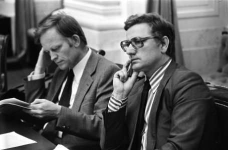 Tweede Kamer , verkeersnota Westerterp, Minister Westerterp (rechts) en Staatsse, Bestanddeelnr 928-6174