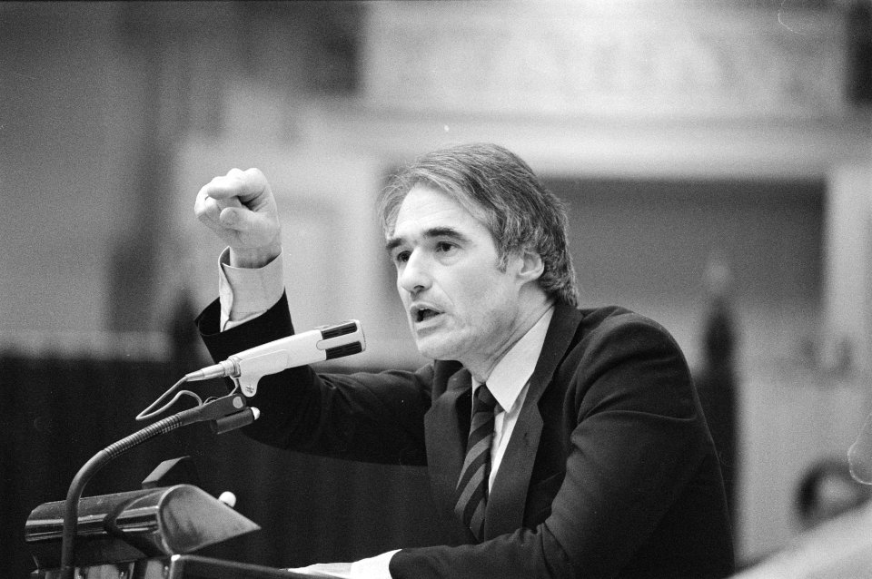 Tweede Kamer , RSV debat, VVD-woordvoerder De Korte, Bestanddeelnr 933-2573