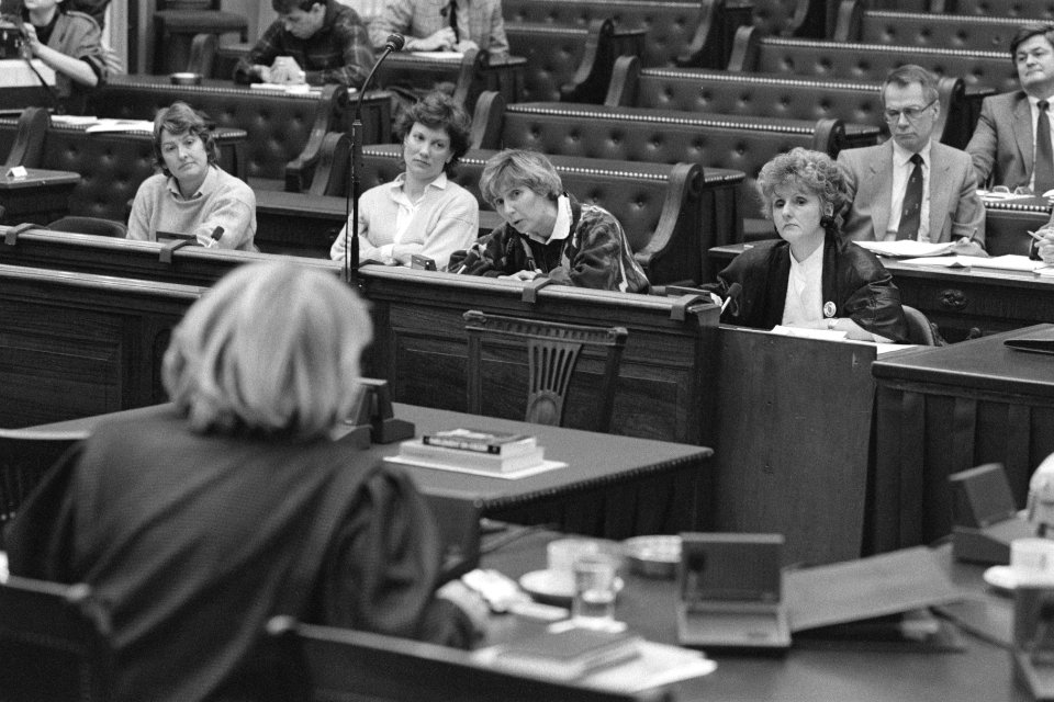 Tweede Kamer , uitgebreide UCV commissie voor defensie over o.m. vrouwendienstpl, Bestanddeelnr 933-8714