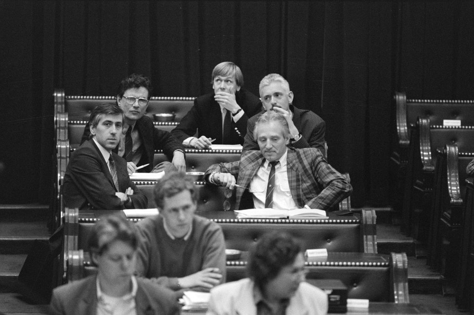 Tweede Kamer , UCV Volksgezondheid, Justitie en SoZa over beleid ziekte Aids le, Bestanddeelnr 934-2359