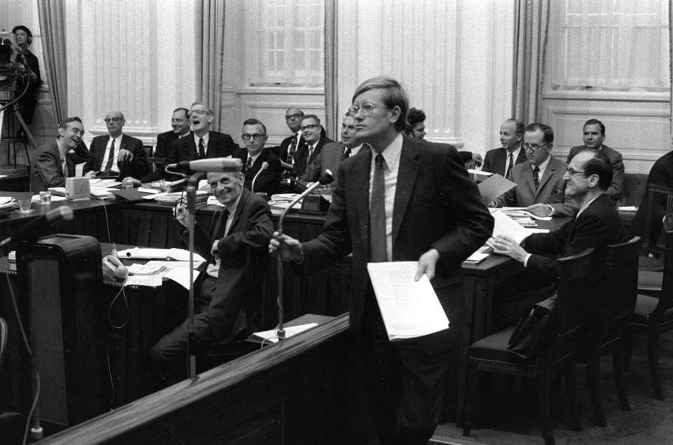 Tweede Kamer , algemene beschouwingen, Wiegel interrumpeert overzicht, Bestanddeelnr 925-0434