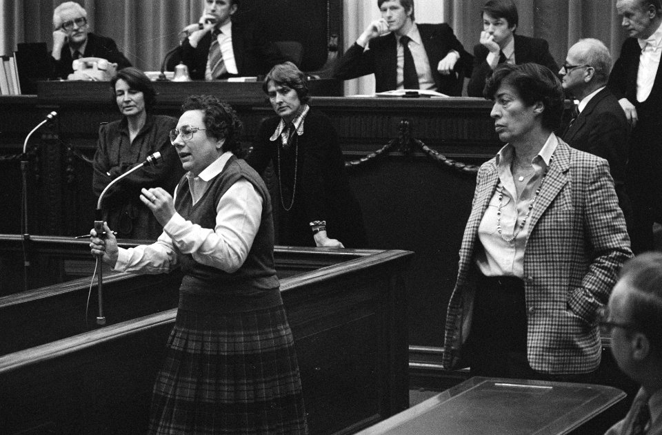 Tweede Kamer , abortuswetsontwerp antwoord regering, Abma, Verbrugh, Minister Gi, Bestanddeelnr 931-1760